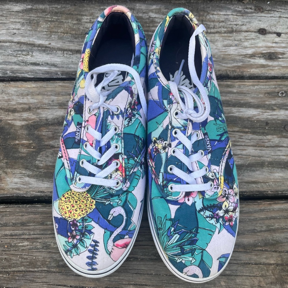 VANS TROPICAL BIRD LOW TOP CANVAS SNEAKER WOMENS 7.5